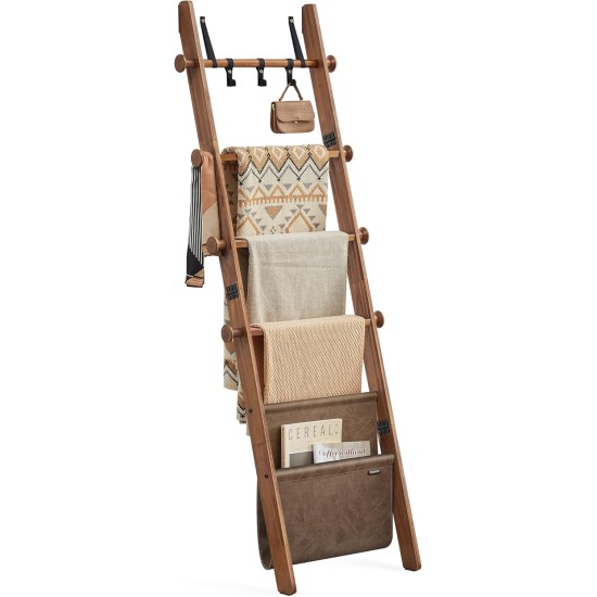 VASAGLE Deckenleiter für Wohnzimmer, 5-stufiges Leiterregal aus Holz, dekorativer Bauernhaus-Deckenständer mit Kunstledertasche, Metallhaken, Seitenhaken, für Schlafzimmer, Karamellbraun ULLS022K01 VASAGLE Deckenleiter für Wohnzimmer, 5-stufiges Leiterregal aus Holz, dekorativer Bauernhaus-Deckenständer mit Kunstledertasche, Metallhaken, Seitenhaken, für Schlafzimmer, Karamellbraun ULLS022K01