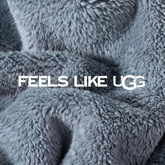 UGG Whitecap Fleece-Überwurfdecke, gemütlicher Plüschüberwurf für Couch oder Bett, luxuriöse Heimdekoration für Wohnzimmer, ultraweiche Decken, maschinenwaschbar, 50 Zoll x 70 Zoll, Denimblau UGG Whitecap Fleece-Überwurfdecke, gemütlicher Plüschüberwurf für Couch oder Bett, luxuriöse Heimdekoration für Wohnzimmer, ultraweiche Decken, maschinenwaschbar, 50 Zoll x 70 Zoll, Denimblau